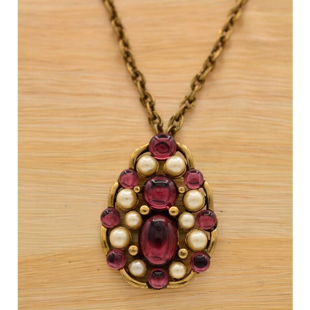 Vintage Cabochon Pendant Necklace Purple Pearl Cluster Antiqued Gold NOS 80s A21
